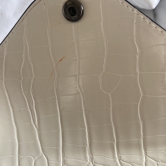 DKNY small Fanny pack - Picture 8 of 9